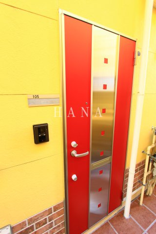 ユナイト根岸ポール・ヴァレリーのエントランス