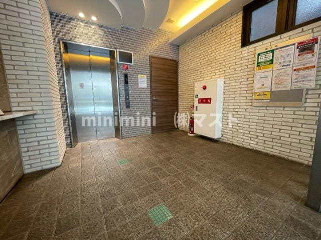 HS梅田EASTのロビー