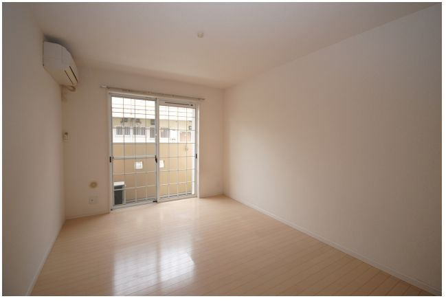 【バルコニー】 | リブレア横手 | 別号室の写真になります。現況優先。