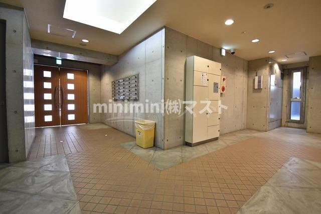 大阪市西区北堀江２丁目の賃貸マンションのロビー