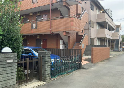 【外観】 | パレ・ドール町田上鶴間 | マンションの外観は非常に重要なポイントです！外観の善し悪しは資産価値に大きな影響を与えます。外観のいいマンションを購入することで、高値で売却がしやすく、買い手が見つかりやすいというメリットがあります。