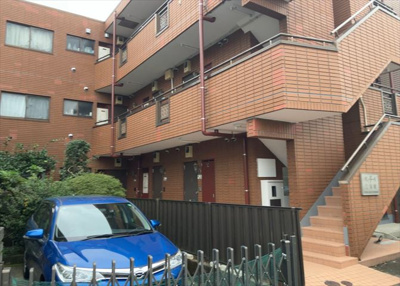 【構造・工法・仕様】 | パレ・ドール町田上鶴間 | ＳＲＣ造は強度や耐震性の面でもRC造と比べて優れています。そのため、10階建以上の高層または超高層マンションなどの建築にも多く採用されています。柱や梁などのサイズが小さくても高い耐震性を確保できます。
