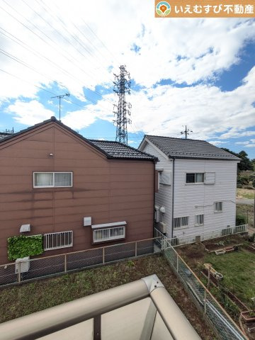 加須市馬内　中古戸建の展望|高い建物が無く開放感のある展望
バルコニーからの展望も開けていて閑静な住宅地が望めます。日当りも良いですね♪