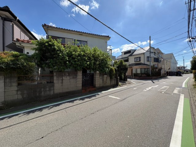川越市砂新田1丁目　建築条件なし売地　東武東上線『新河岸駅』徒歩18分　【高階北小学区】の前面道路含む現地写真