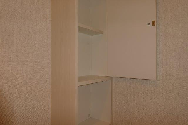 サンメゾンＭ・ＫⅡのトイレ|トイレ棚