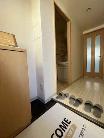 大阪市西区本田１丁目の賃貸マンションの玄関|別部屋参考写真
