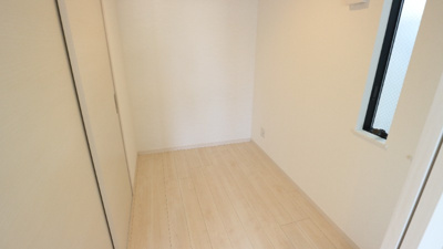 【寝室】 | 仲介手数料半額！HPに初期費用掲載「プライスホーム」で検索！Grandtic F