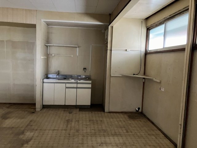 中郡大磯町国府新宿の店舗の内装