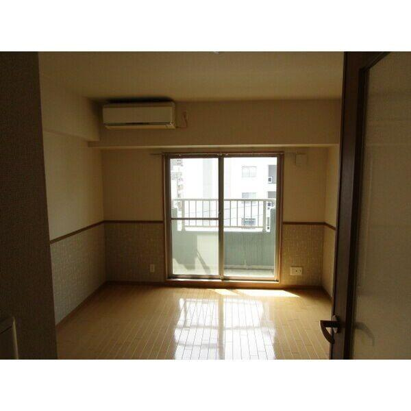 キャノンピア鶴舞の居間・リビング