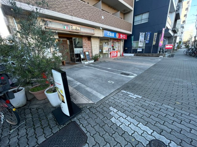 ニーズメゾン新栄　名古屋市賃貸　仲介手数料無料の駐車場