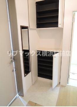 【玄関】コルティーレ羽沢 