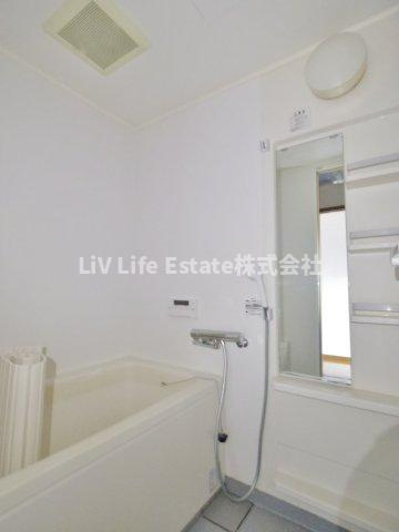 滝山房美ビルの浴室