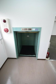 コイズミデザインビルの設備