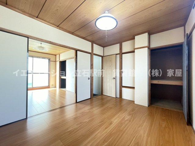 プラトウハウスの洋室