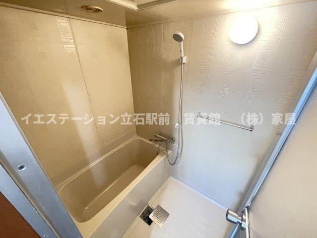 プラトウハウスの浴室