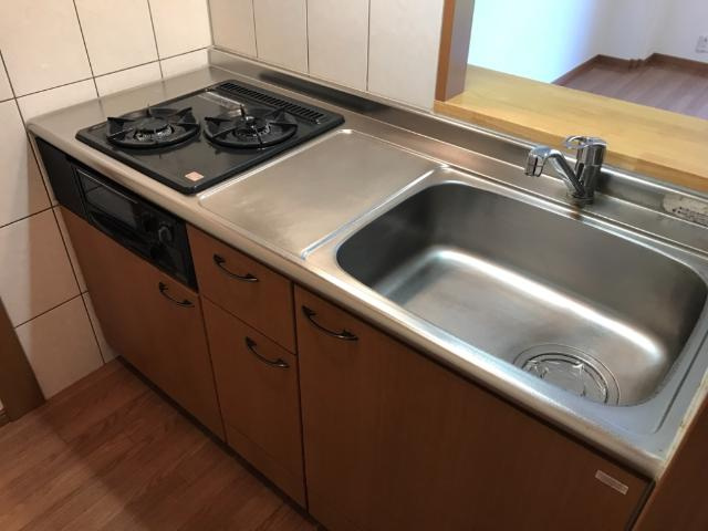 ファームハウス・ヒーローのキッチン|キッチン