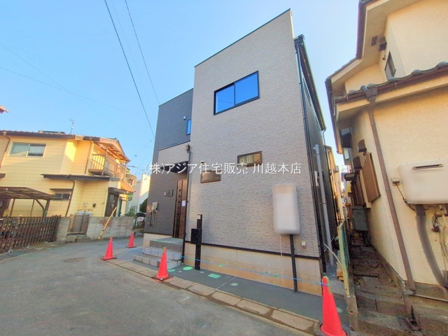 月々７万円台～　新築戸建　川越市下新河岸第5期の前面道路含む現地写真|角地　北×東側 約4.0ｍ公道