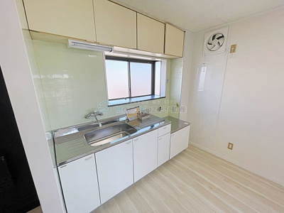 【キッチン】 | MKマンション【名古屋市賃貸・ワンフロア2戸】