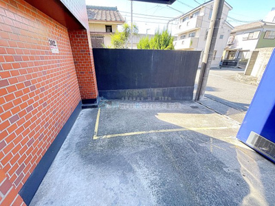 【駐車場】 | MKマンション【名古屋市賃貸・ワンフロア2戸】
