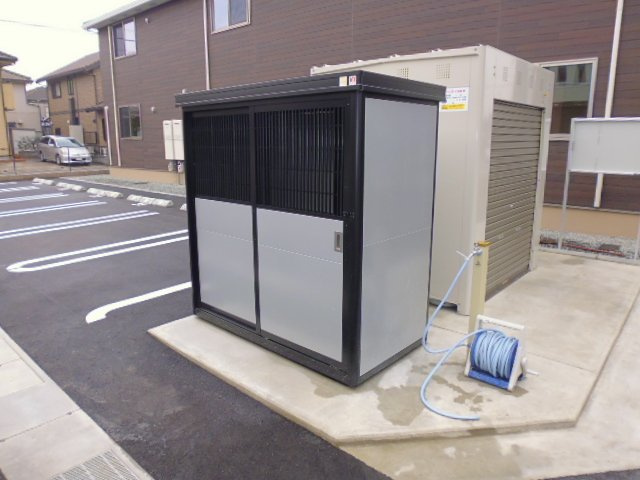 倉敷市中畝４丁目のアパートのその他共用部分|敷地内ゴミステーション
