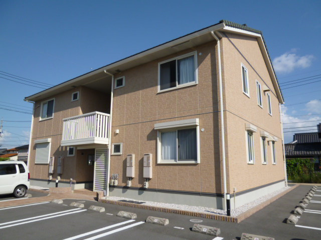 倉敷市連島町鶴新田のアパートの外観