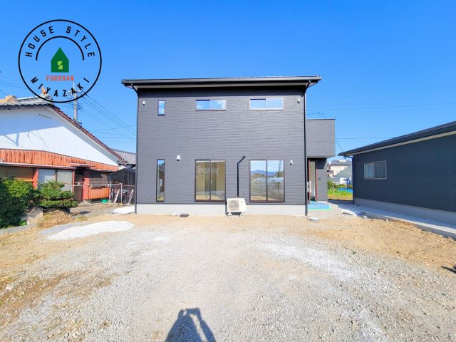 FelidiaGarden　宮崎市郡司分(2号棟）の外観|デザイン性のある外観です。