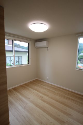 シルクフィールドわらび平