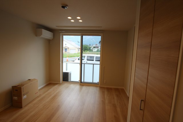 シルクフィールドわらび平