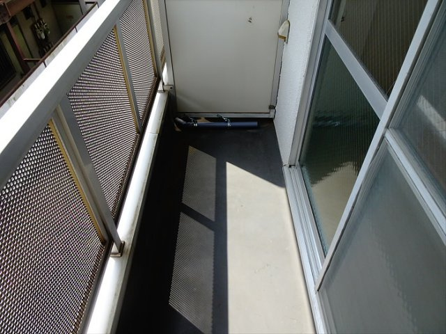 ウェル明大前のバルコニー