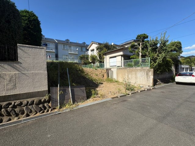 川越市稲荷町　建築条件なし売地　東武東上線『新河岸駅』徒歩18分　【高階南小学区】の前面道路含む現地写真