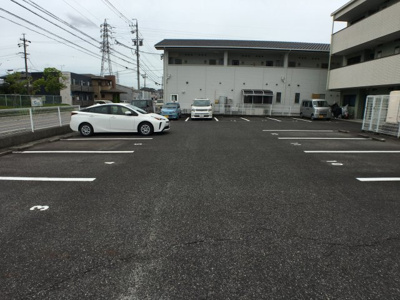 【駐車場】 | Limpiaかみわだ | 駐車場完備です