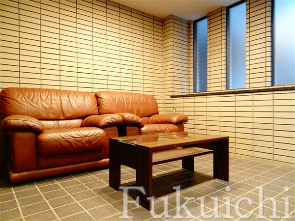 京西上目黒ガーデンのエントランス