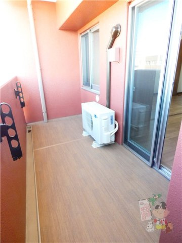 セントラルアヴェニュー田町のバルコニー