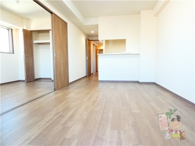 セントラルアヴェニュー田町の居間・リビング