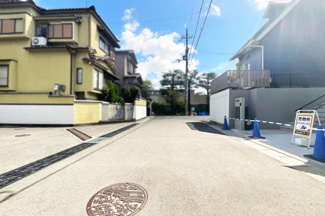 【前面道路含む現地写真】 | 〈こちらの物件〉に興味がある方はお気軽にお問い合わせ下さい！月々のお支払い希望額からお客様が購入可能な物件の価格をシミュレーション致します(*´▽｀*)