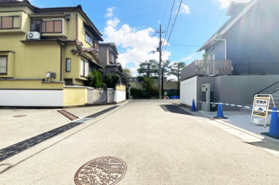 【前面道路含む現地写真】 | 宇治市宇治半白　新築戸建 | 〈こちらの物件〉に興味がある方はお気軽にお問い合わせ下さい！月々のお支払い希望額からお客様が購入可能な物件の価格をシミュレーション致します(*´▽｀*)