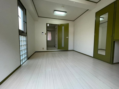 【居間・リビング】 | 光栄ハイツ千里丘