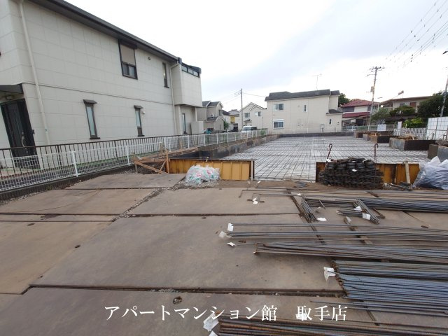 シャルマン　コリーヌの駐車場