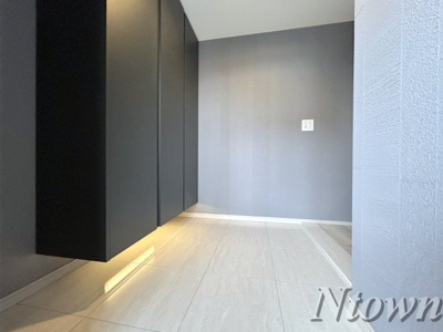 【玄関】 | グランパセオ名駅那古野 | 収納もある玄関です