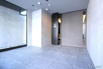 【エントランス】 | グランパセオ名駅那古野 | 清潔なエントランスです