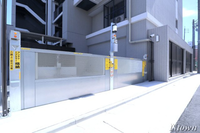 【駐車場】 | グランパセオ名駅那古野 | 車をお持ちの方に嬉しい駐車場付きの物件です