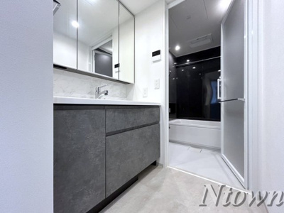 【洗面所】 | グランパセオ名駅那古野 | ゆったりとスペースのある洗面所