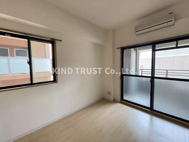 エスリード同心第3の居間・リビング|ゆったりとしたリビングです