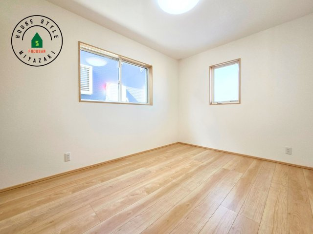 宮崎市田野町井倉モデル（3号棟）の寝室|主寝室には収納力に優れたクローゼットがありますので、お部屋もすっきり片付きます。