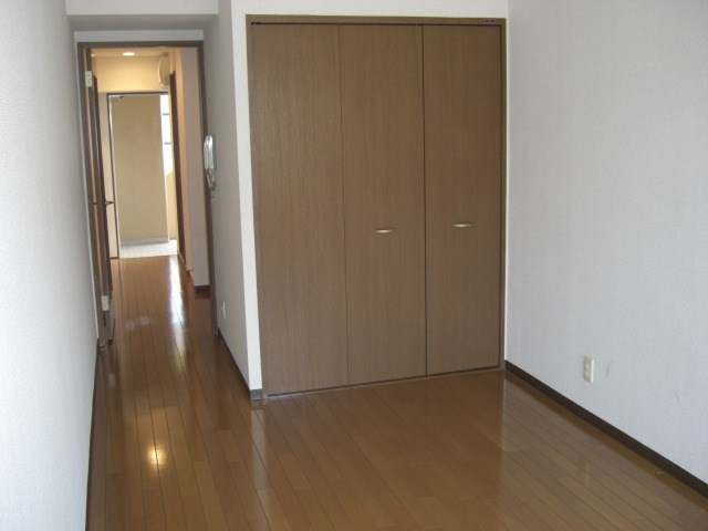 アヴニールAKISHINの寝室