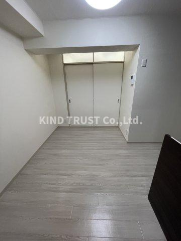 ローズコーポ天満東の居間・リビング|こちらの居間で趣味の時間をお楽しみください