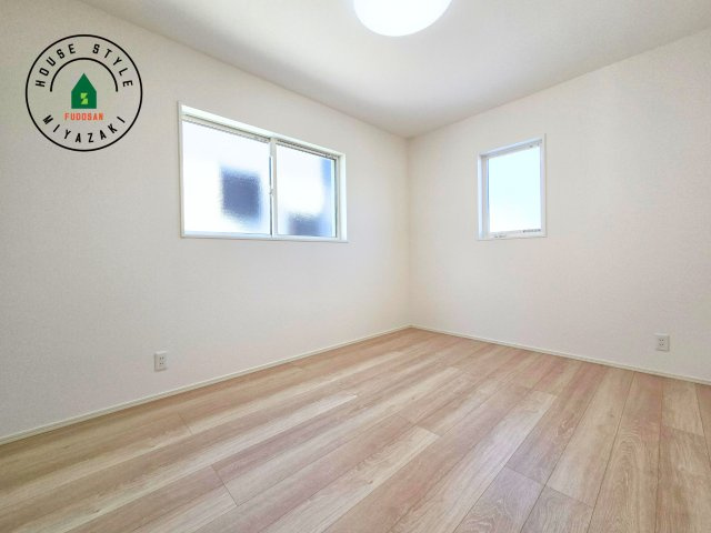 宮崎市田野町井倉モデル（4号棟）の寝室|主寝室には収納力に優れたクローゼットがありますので、お部屋もすっきり片付きます。