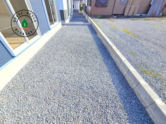 宮崎市田野町井倉モデル（4号棟）の庭|お庭で自由な時間を過ごせます。