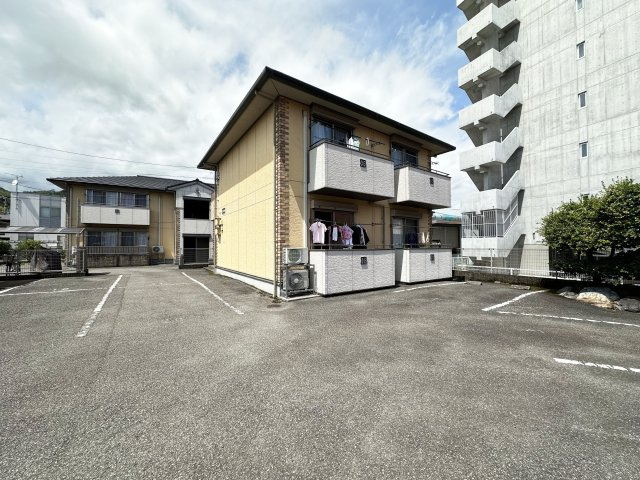 フローラル薊野Ⅲの外観