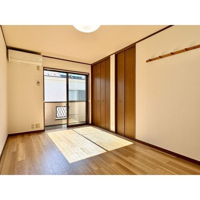 【居間・リビング】 | 洋室